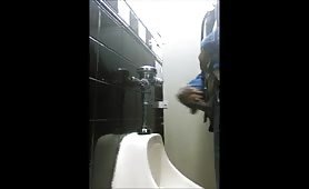 Caught big dick at the urinal 
