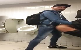 Spying guys fucking in public toilet