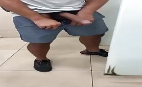 There are guys who like to expose their huge cock in public bathrooms